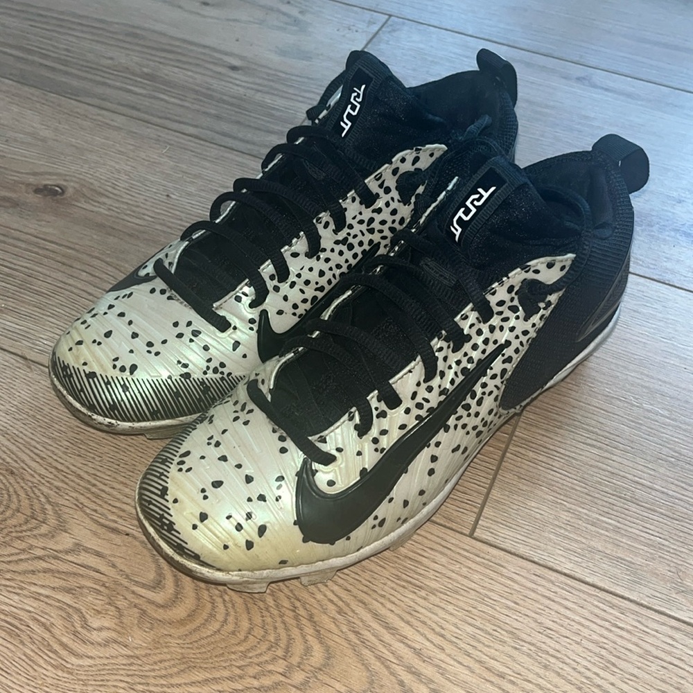 Boys Cleats